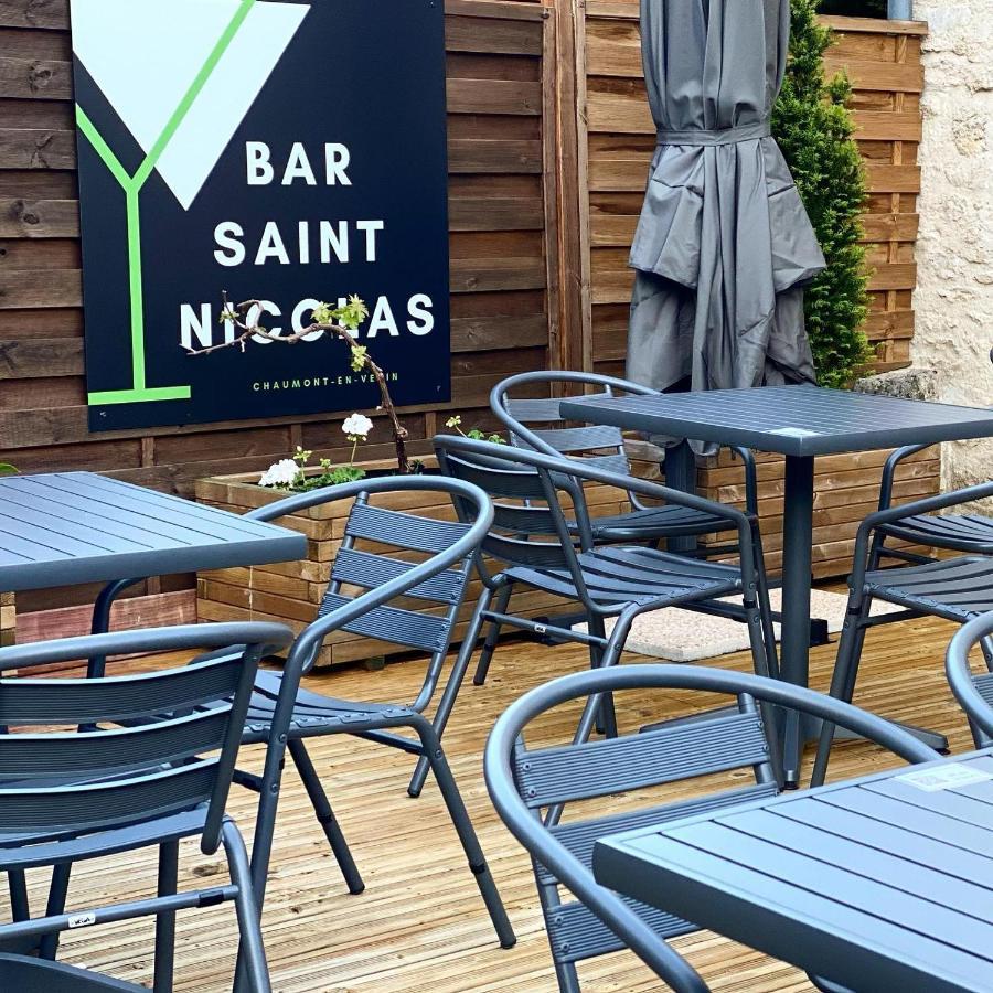 Logis - Hotel & Restaurant Saint Nicolas Chaumont-en-Vexin Exterior photo